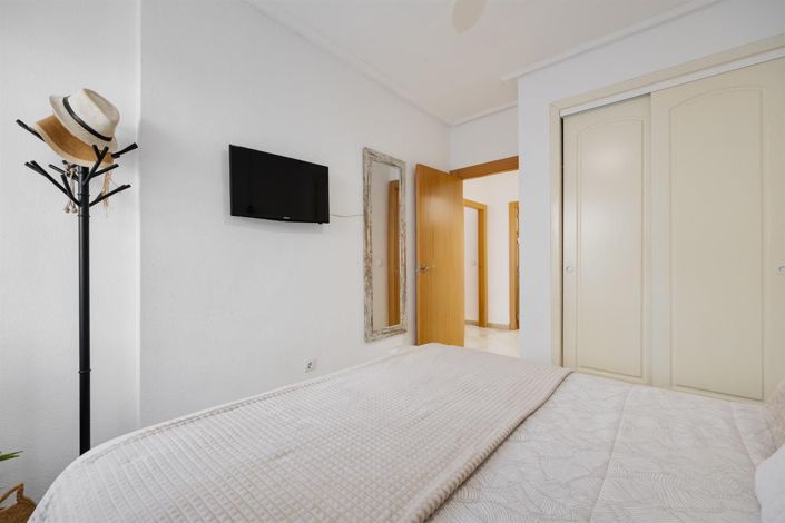 Image No.21-2 Bed Bungalow for sale