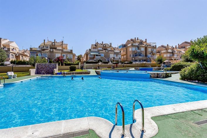 Image No.29-2 Bed Bungalow for sale