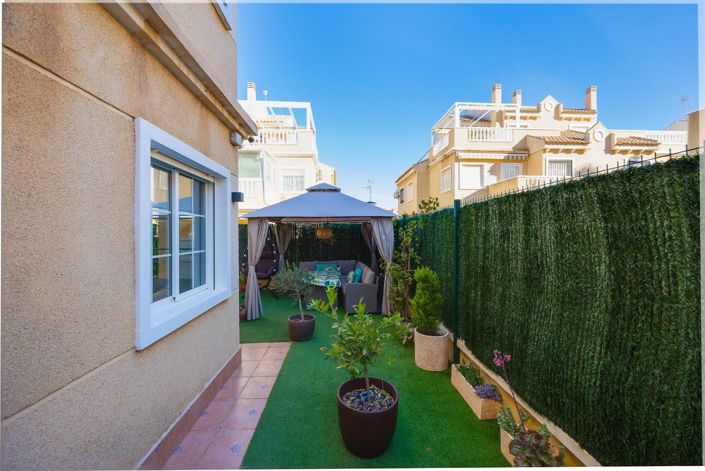 Image No.32-2 Bed Bungalow for sale