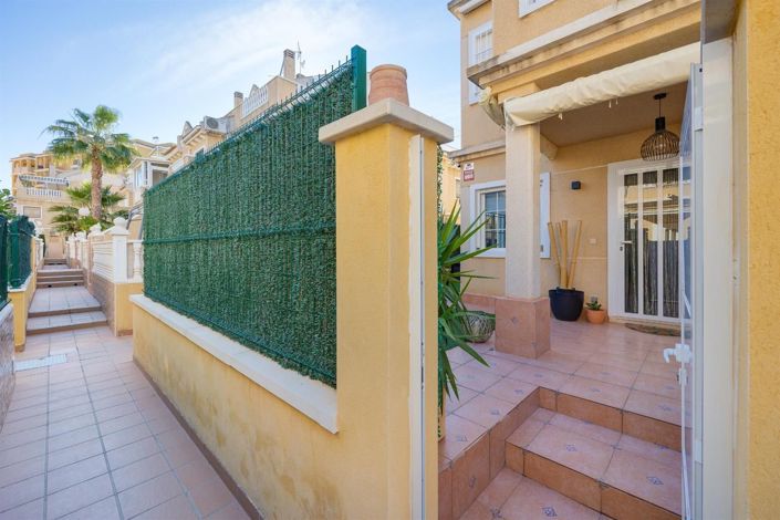 Image No.39-2 Bed Bungalow for sale