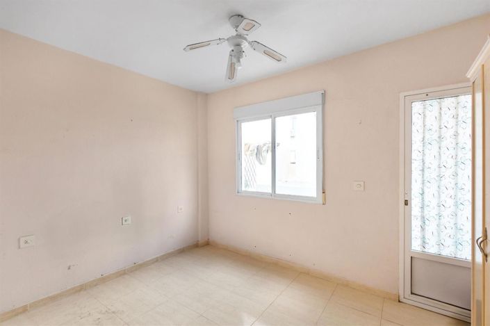 Image No.10-3 Bed Apartment for sale