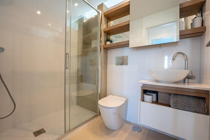 Image No.11-2 Bed Bungalow for sale