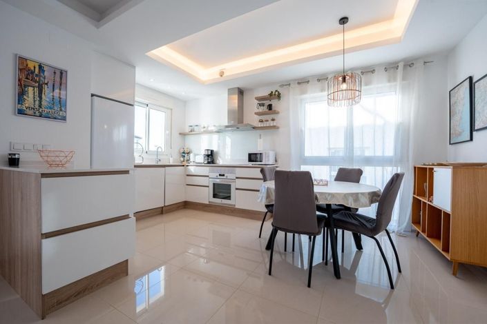 Image No.14-2 Bed Bungalow for sale