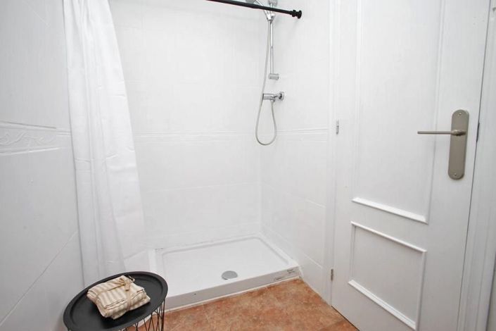 Image No.31-2 Bed Apartment for sale