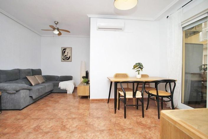 Image No.32-2 Bed Apartment for sale