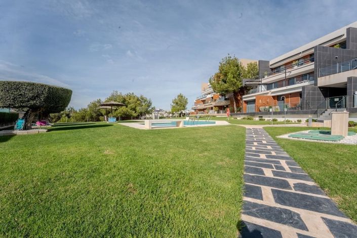 Image No.21-2 Bed Bungalow for sale