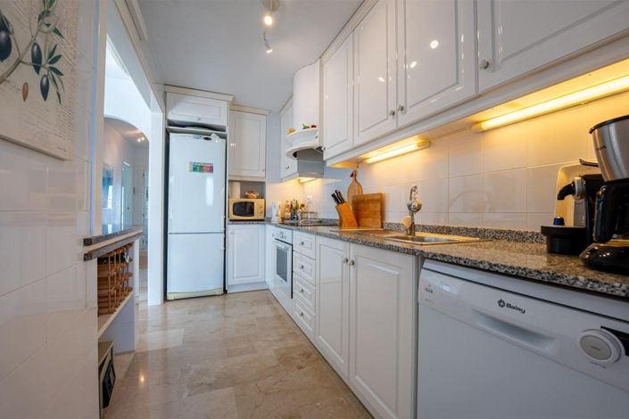 Image No.12-3 Bed Apartment for sale