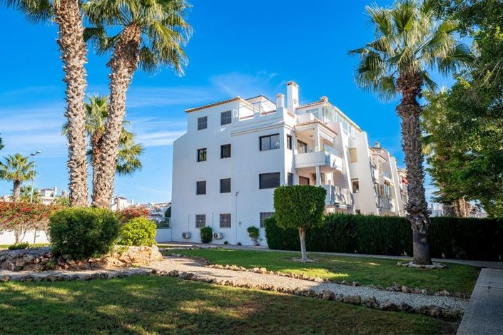 Image No.19-3 Bed Apartment for sale