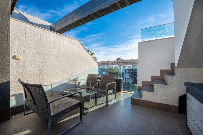 Image No.8-2 Bed Apartment for sale