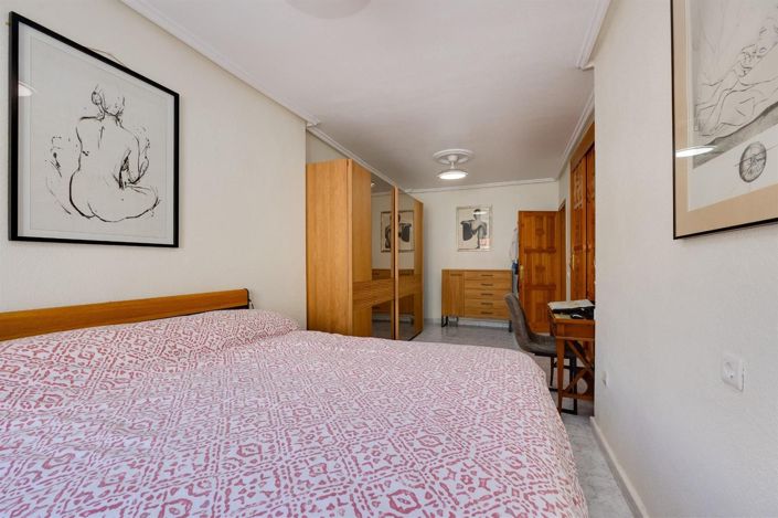 Image No.20-2 Bed Villa for sale