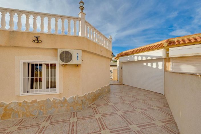 Image No.7-2 Bed Villa for sale