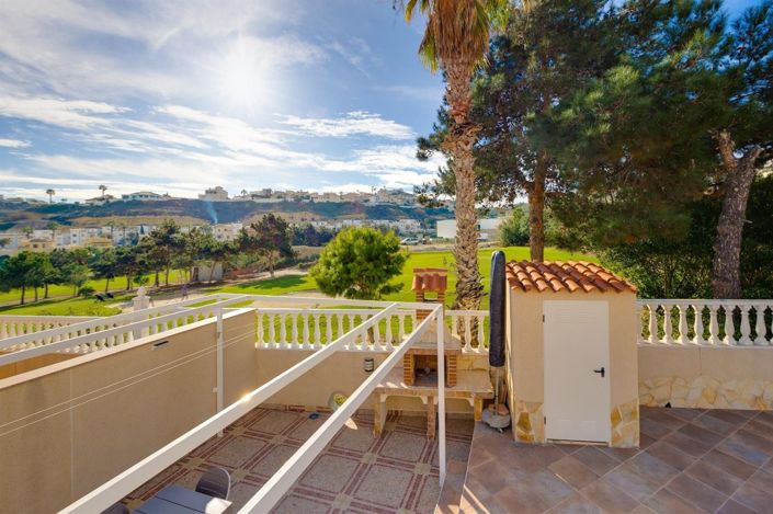 Image No.8-2 Bed Villa for sale