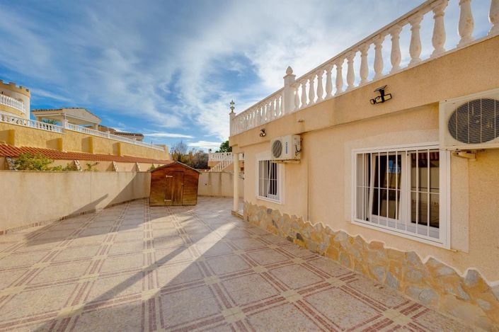 Image No.9-2 Bed Villa for sale