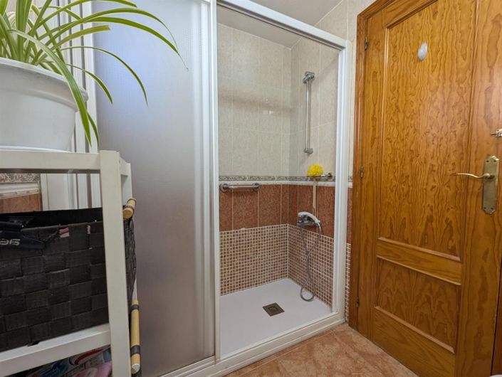 Image No.22-2 Bed Apartment for sale