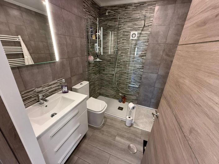 Image No.11-3 Bed Villa for sale