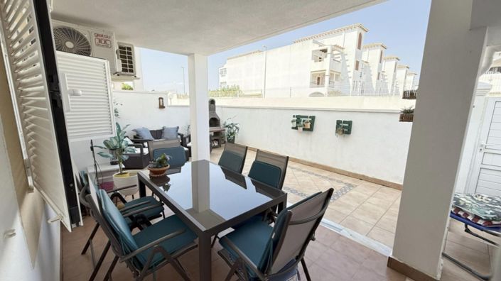 Image No.12-2 Bed Bungalow for sale