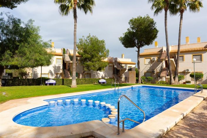 Image No.20-2 Bed Bungalow for sale