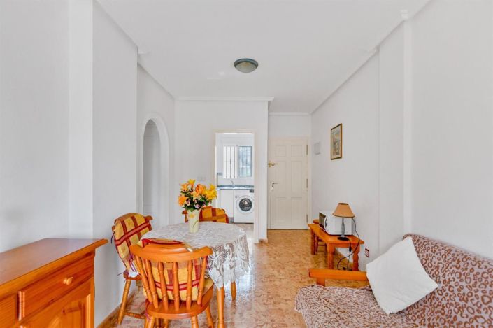 Image No.6-2 Bed Bungalow for sale