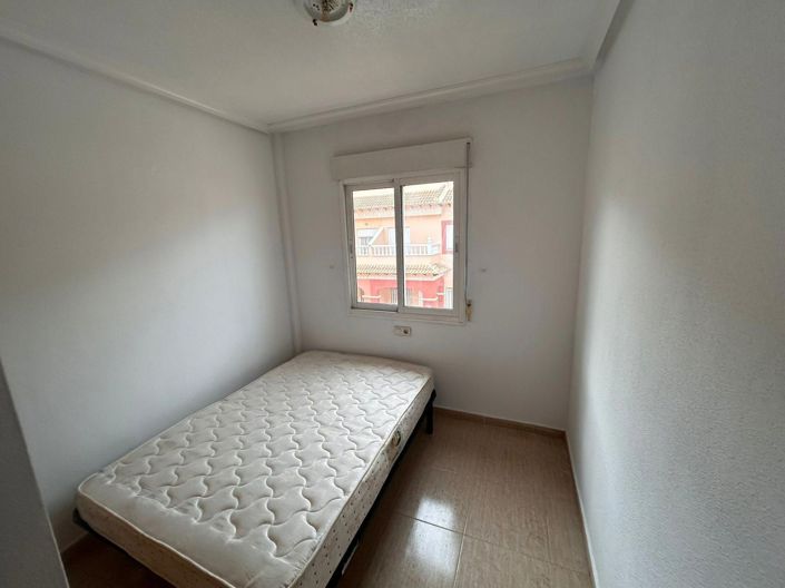 Image No.12-2 Bed House for sale