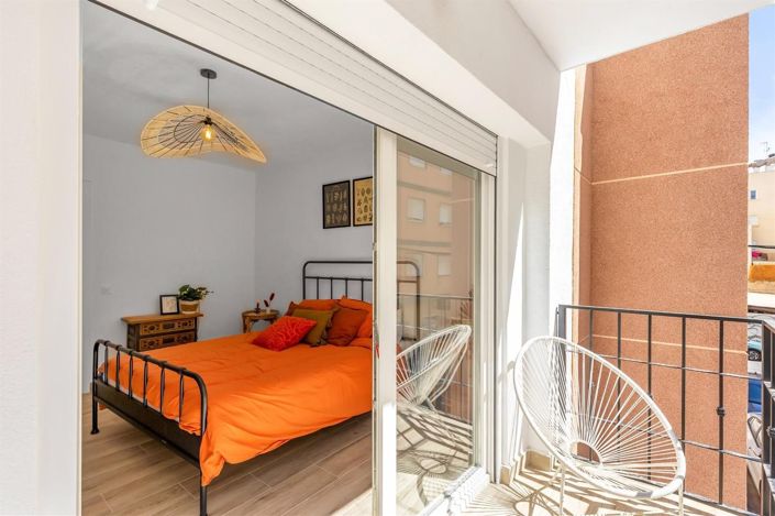 Image No.21-3 Bed House for sale