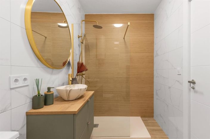 Image No.25-3 Bed House for sale