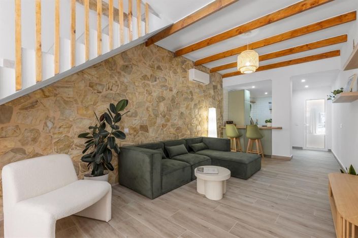 Image No.4-3 Bed House for sale