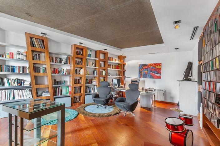 Image No.32-5 Bed Apartment for sale