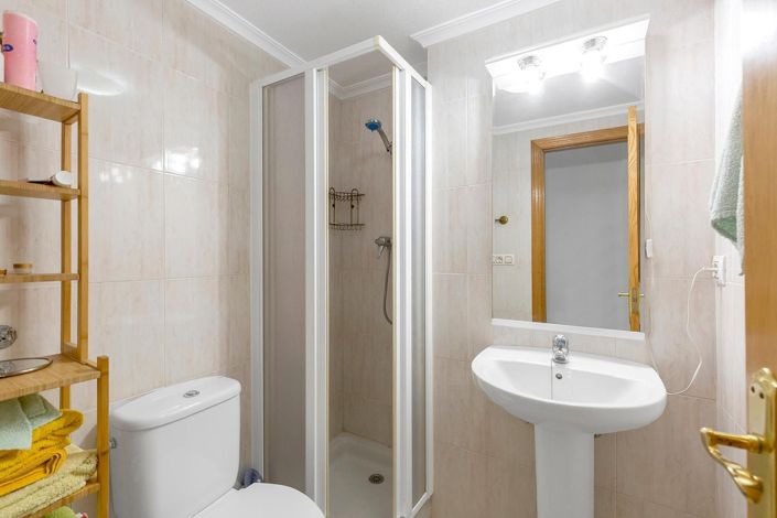 Image No.20-2 Bed Apartment for sale