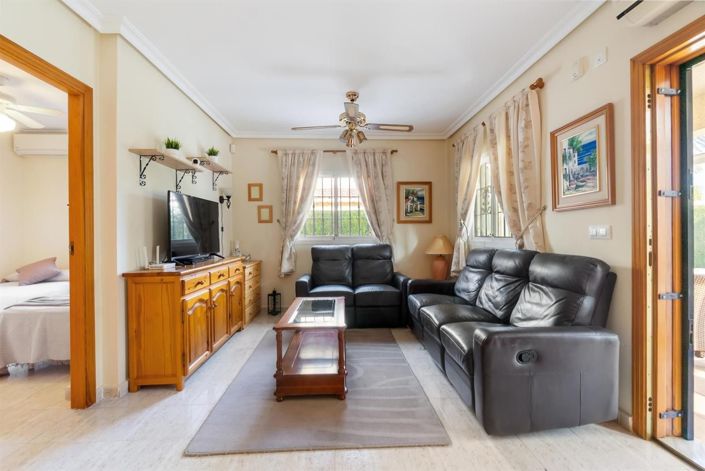 Image No.2-3 Bed House for sale