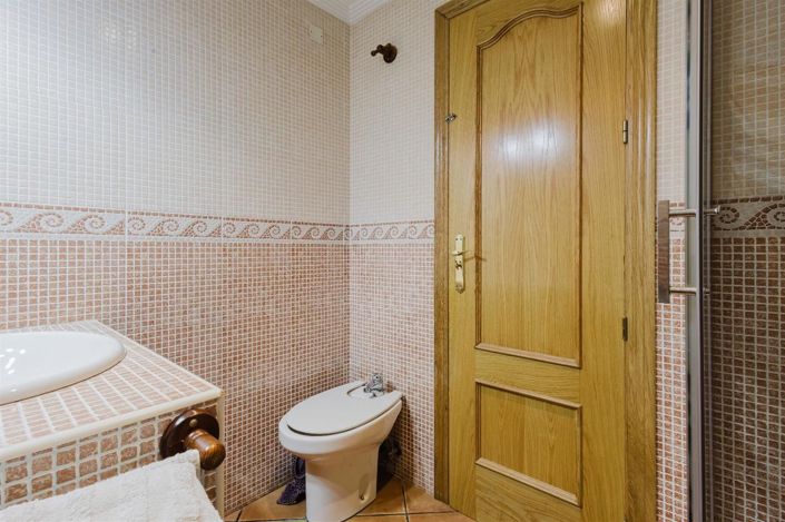 Image No.18-3 Bed Bungalow for sale