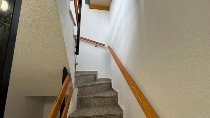 Image No.23-2 Bed House for sale