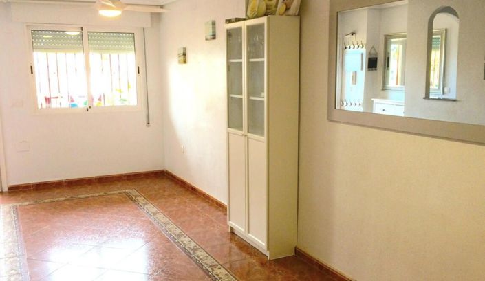 Image No.5-3 Bed House for sale