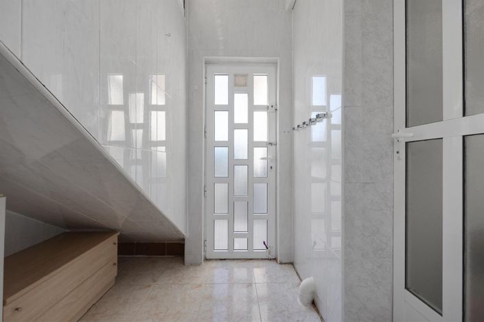 Image No.28-3 Bed House for sale