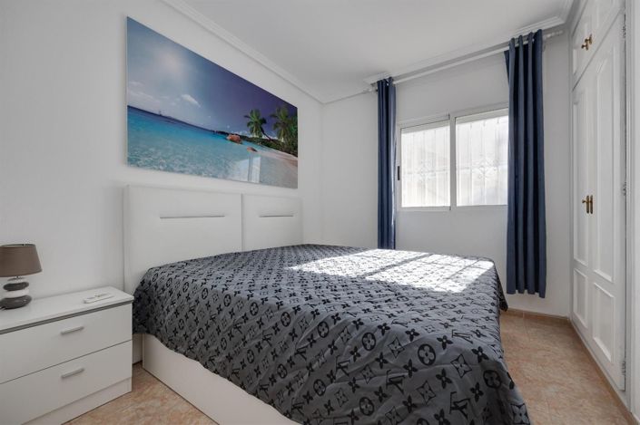 Image No.35-3 Bed House for sale