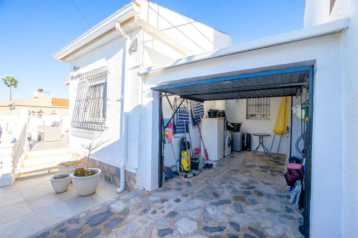 Image No.22-3 Bed Villa for sale