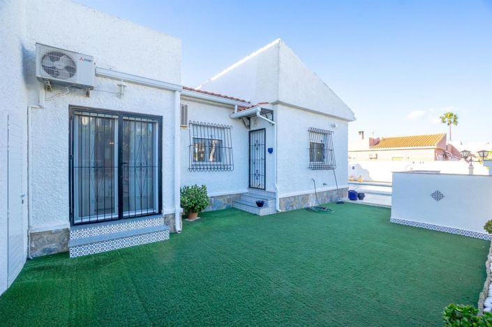 Image No.34-3 Bed Villa for sale