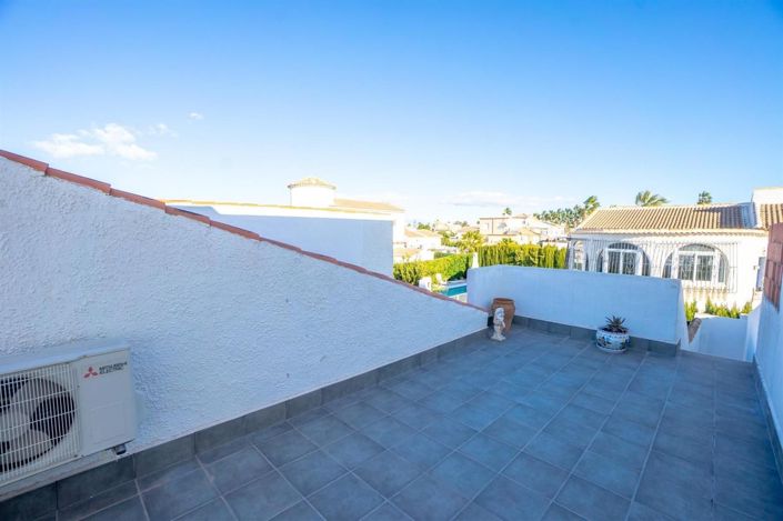 Image No.36-3 Bed Villa for sale