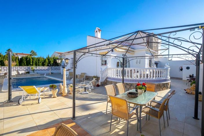 Image No.5-3 Bed Villa for sale