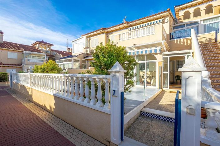 Image No.22-2 Bed Bungalow for sale