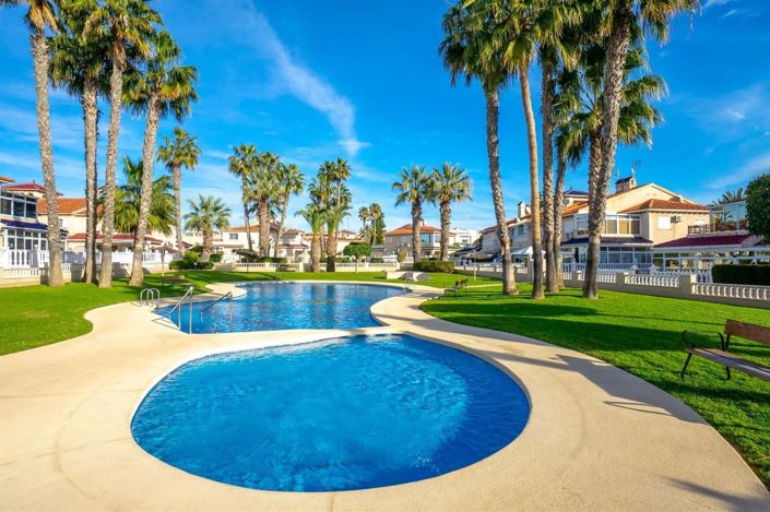 Image No.26-2 Bed Bungalow for sale