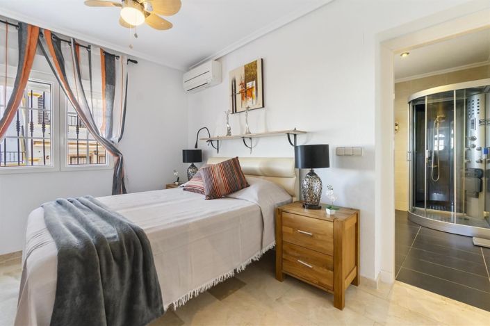 Image No.16-4 Bed Villa for sale