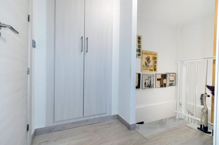 Image No.16-2 Bed House for sale