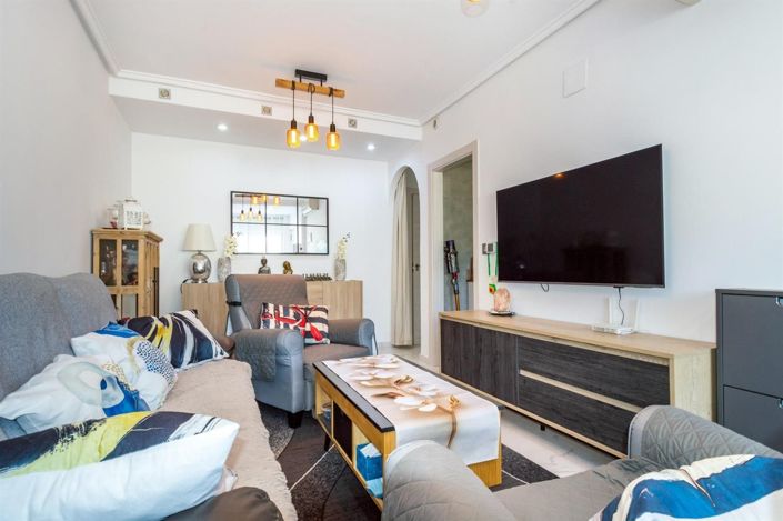 Image No.2-2 Bed House for sale