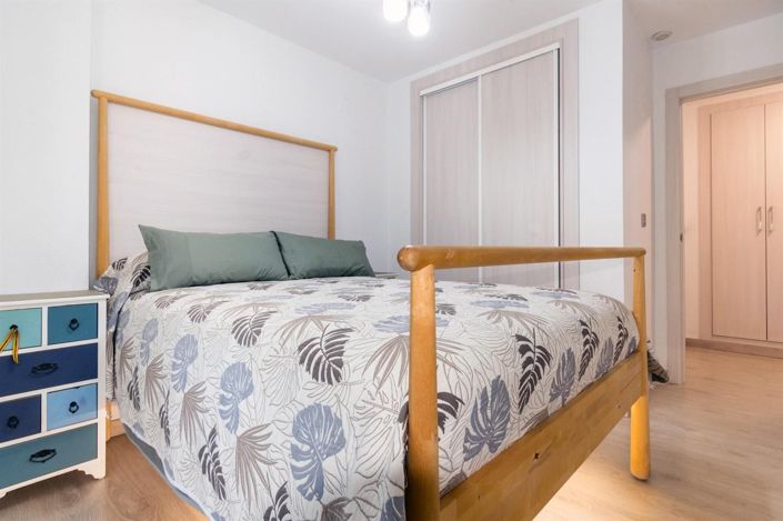 Image No.23-2 Bed House for sale