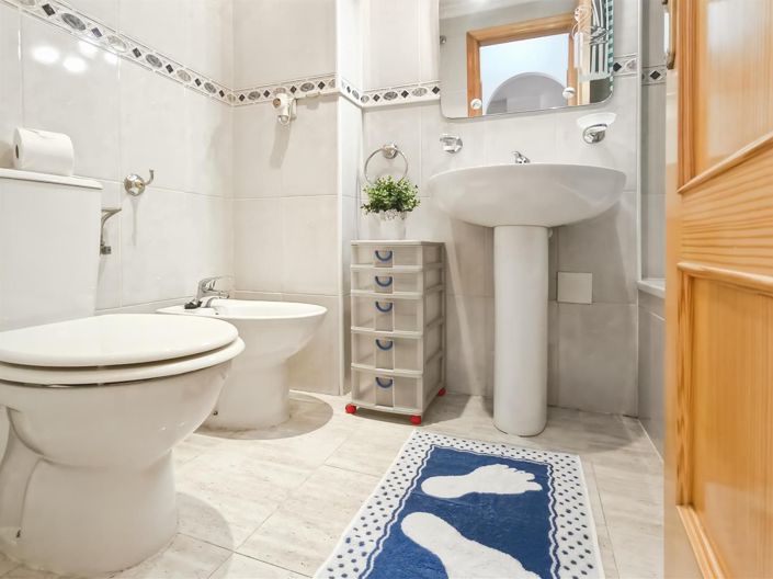 Image No.14-2 Bed Apartment for sale