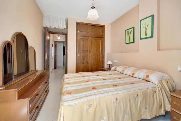 Image No.22-2 Bed Bungalow for sale