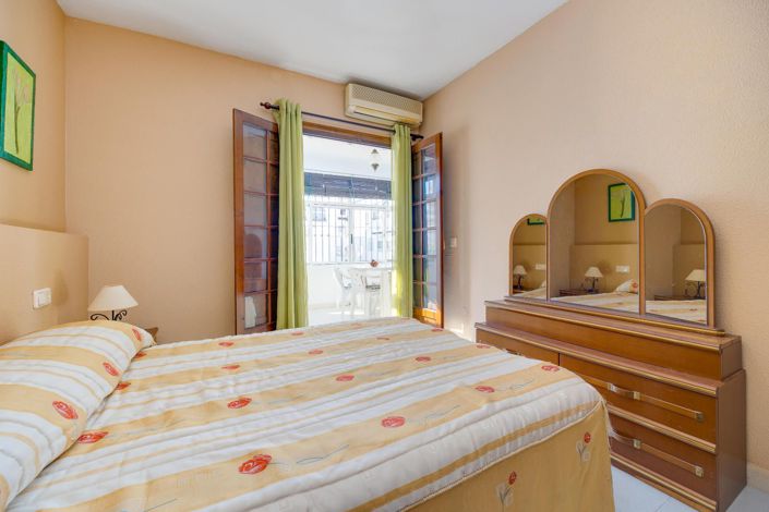 Image No.23-2 Bed Bungalow for sale