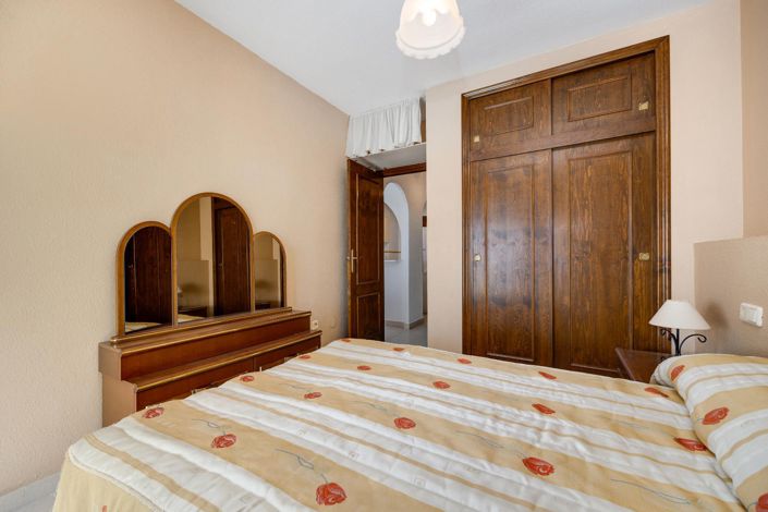 Image No.24-2 Bed Bungalow for sale