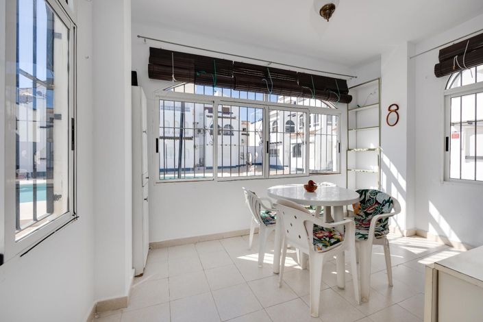 Image No.27-2 Bed Bungalow for sale