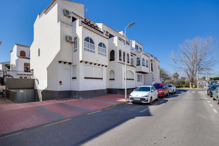 Image No.33-2 Bed Bungalow for sale